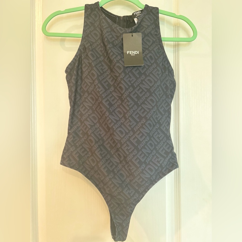 FENDI Skims Bodysuit “no box”